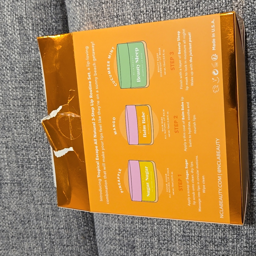 Aloha Hydration 3 Step Lip Routine - Picture 2 of 3